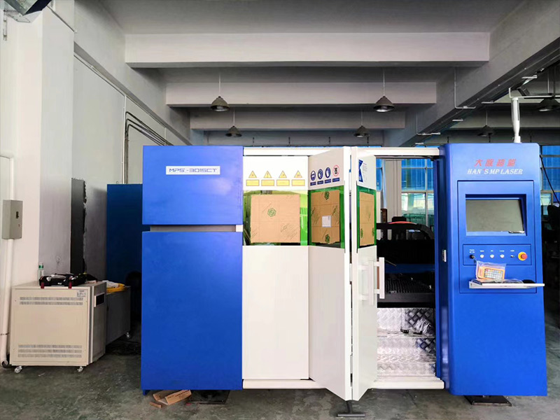 索派鑫源稳压器配套大族激光切割机使用